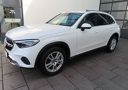 Mercedes-Benz GLC-Klasse GLC 200 4Matic Klima/Navi/Klima/Digital/RFK