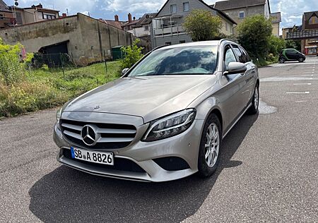 Mercedes-Benz C 180 d -