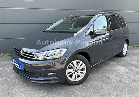 VW Touran Volkswagen 1.5 TSI DSG Comfortline 7-Sitzer NAVI Sth
