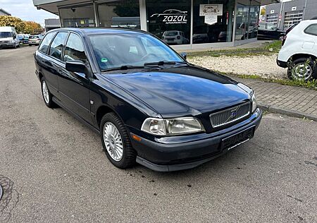 Volvo V40 1.8 TÜV AU NEU