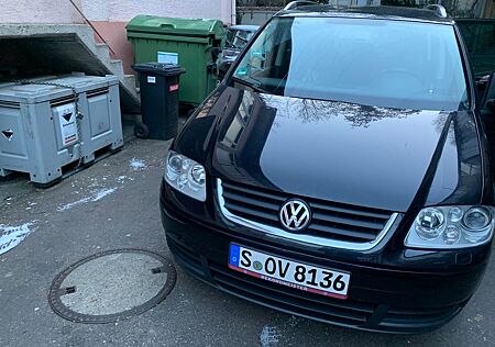 VW Touran Volkswagen 1.4 Turbo voll lader