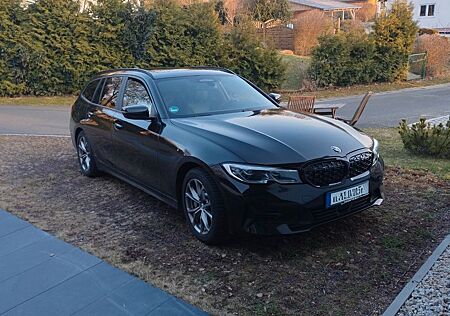 BMW 330xd Touring AHK,LASER,STHZG,HUD,PD,WINTER