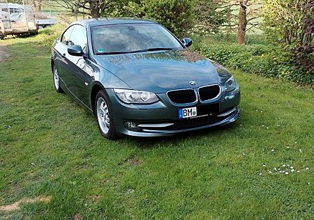 BMW 320i Coupé -