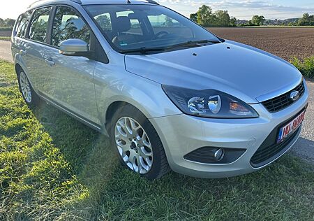 Ford Focus Turnier Sport 1.6 Klima/AhK abs. TopZ