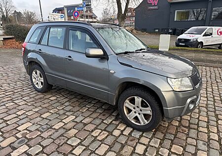 Suzuki Grand Vitara 2.0 L