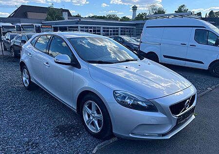 Volvo V40 2.0d Modell 2017 Euro6/Navi/Klima/Cruise/Pdc
