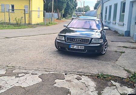 Audi A8 4.2 tiptronic quattro Langversion -