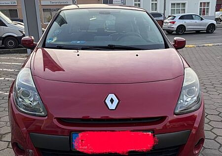 Renault Clio III TomTom 1.2 16V 75 PS