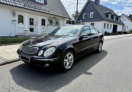 Mercedes-Benz E 220 CDI ELEGANCE Automatik PDC Klima