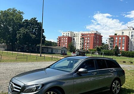 Mercedes-Benz C 220 d 4MATIC