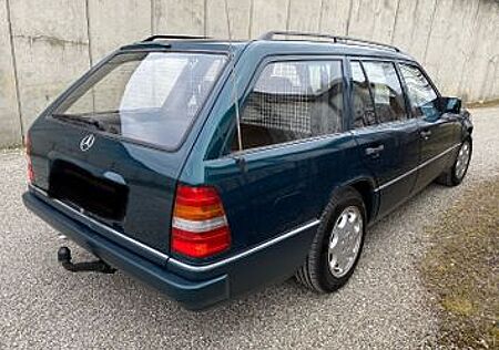Mercedes-Benz E 250 E 250T-Diesel, 2.Hd,orig.148tkm,Aut.,SD,eFH,SH