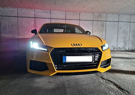 Audi TT Roadster 2.0 TFSI S tronic quattro -