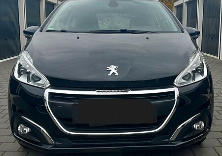 Peugeot 208 Erste Hand,Sitzheizung,PDC, Serviceheft