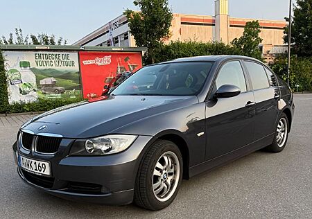 BMW 320d -
