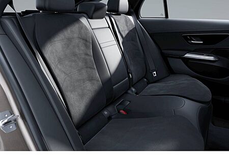 Mercedes-Benz E 220 T d AMG*AHK*KeylessGo*Distronic*Kamera++++