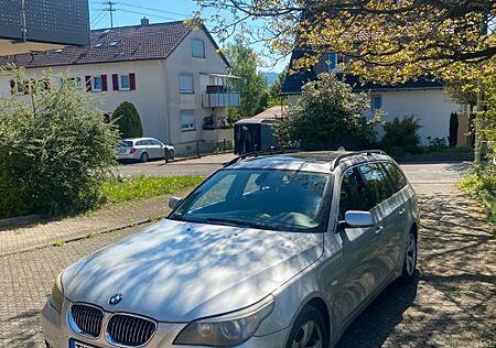 BMW 523i A touring -