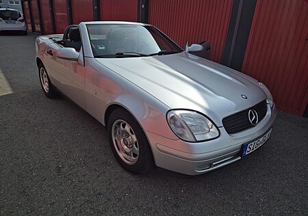 Mercedes-Benz SLK 200 -