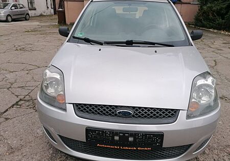 Ford Fiesta gebraucht kaufen Ford Fiesta TÜV AU NEU REIFEN BREMSE NEU SERVO