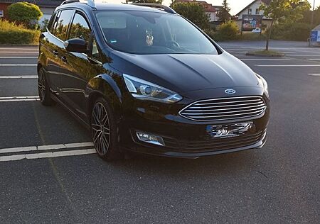 Ford Grand C-Max 1,5TDCi 88kW PowerShift Titanium...