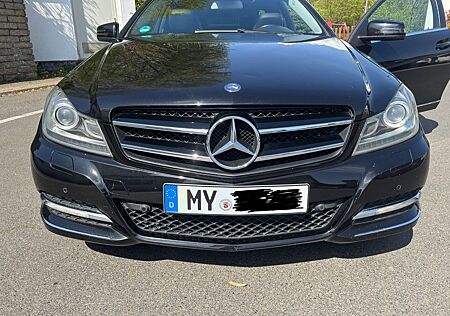 Mercedes-Benz C 250 BlueEFFICIENCY Coupé Autom. -