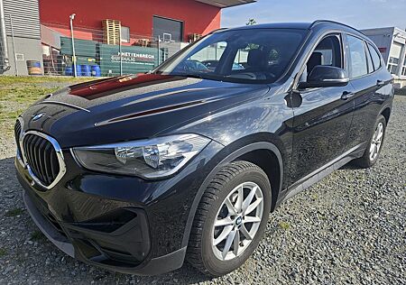 BMW X1 16dA SDRIVE * NAVIGATION * ALU * PDC *