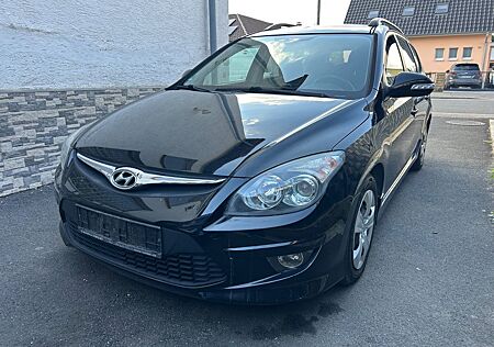 Hyundai i30 CW 1.6 CRDi 66 kW Classic/1-Hand