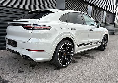 Porsche Cayenne Coupe Platinum Edition-Sportdesign-1Hand