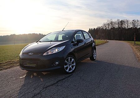 Ford Fiesta Vollausst | Sitzhzg | Klimaaut | PDC | BT | LM