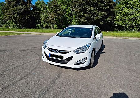Hyundai i40 cw 1.7 CRDi FIFA World Cup EDITION 100kW...