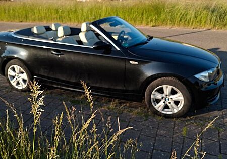 BMW 118i - Cabrio - TÜV bis 05/26 - Vollleder weiß