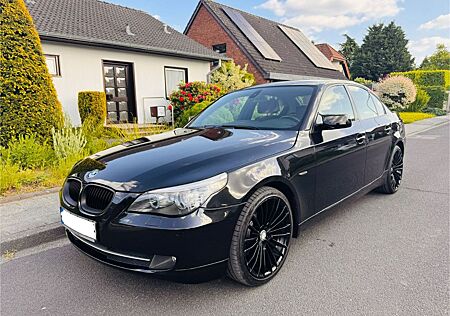 BMW 520i Tüv Neu Klimaauto. Scheckheftgepflegt
