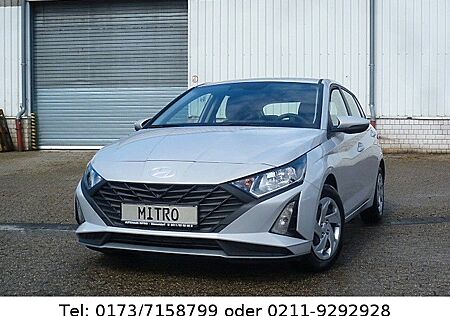 Hyundai i20 Comfort Neus Model Kamera Navi SHZ
