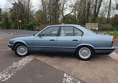 BMW 520i E34 M20 - Classic Data Note 2