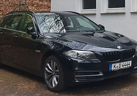 BMW 530d xDrive HUD, Panoramadach, Vollausstattung
