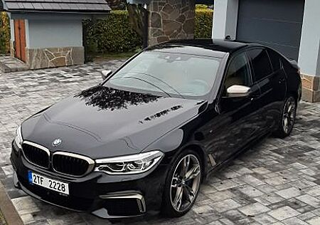 BMW M550d xDrive INDIVIDUAL