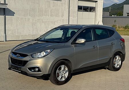 Hyundai ix35 Style 2.0CRDI/4X4AWD/TEILLEDER/EURO5/6GANG