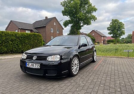 VW Golf Volkswagen 3.2 R32 4motion R32