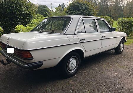 Mercedes-Benz 200 ,SSD,AHK,Autom.Tüv neu,gepflegt,H-Kennz.
