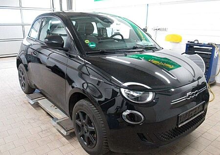 Fiat 500E Icon 3+1 42KWh Winterpaket - Kamera