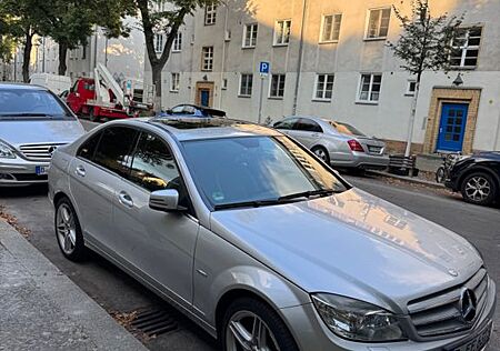 Mercedes-Benz C 250 CGI BlueEFFICIENCY AVANTG. Autom. AVAN...