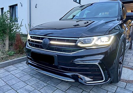 VW Tiguan Volkswagen 2.0 TDI R-Line 360° Stdh IQ-Light Leder