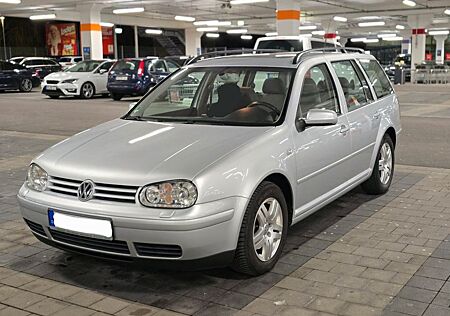 VW Golf Volkswagen 1.9TDI 74kW Highline Variant Highline