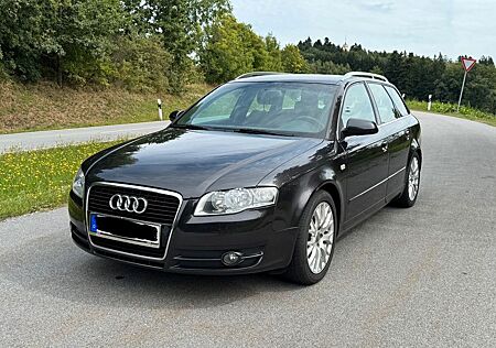 Audi A4 2.0 Avant - EDITION SPORT KLIMA SHZG