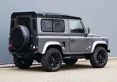 Land Rover Defender 90 V8