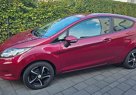 Ford Fiesta 1,25 44kW Trend *LPG *1. HAND *TÜV 12/26