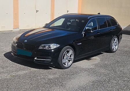 BMW 530d Touring A Luxury Line