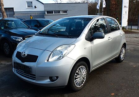 Toyota Yaris 1.0 Sol 4-Türig Klima Radio Servo