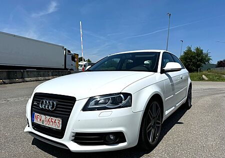 Audi A3 1.4 TFSI S line *Sportpaket Plus*