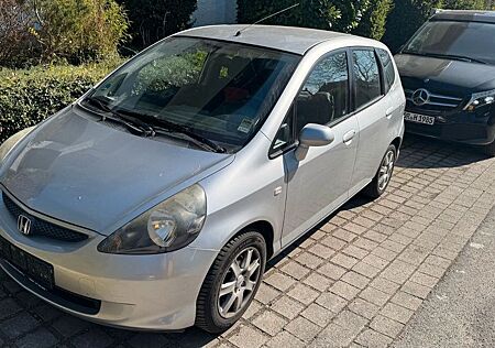 Honda Jazz 1.2 KLIMA NEU TÜV