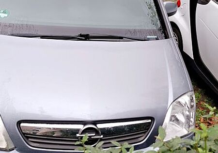 Opel Meriva 1.6 TWINPORT Edition Easytronic Edition